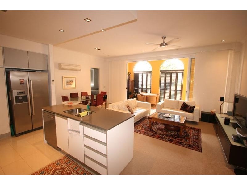 1/3030 The Boulevard, Carrara QLD 4211