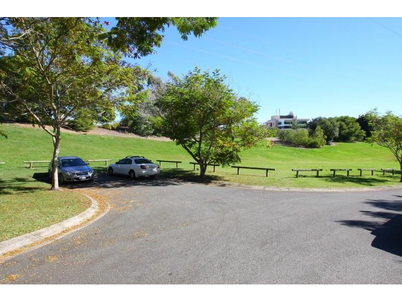 16 Wayville Place, Robina QLD 4226