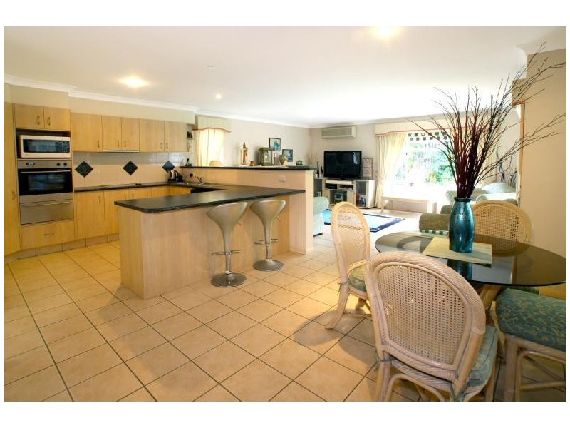 32 Olympus Drive, Robina QLD 4226