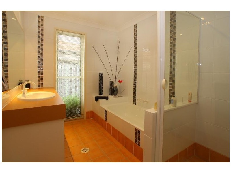 32 Olympus Drive, Robina QLD 4226