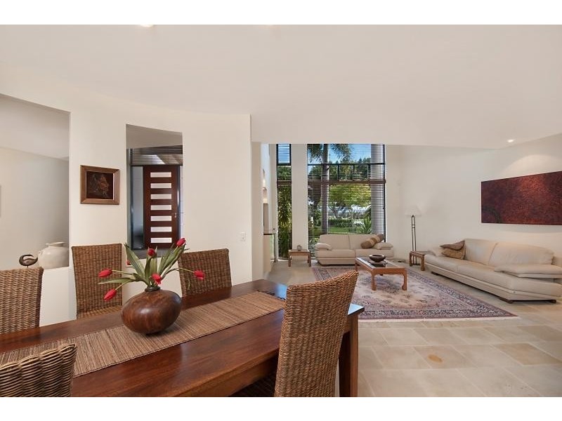 29 Istana View, Clear Island Waters QLD 4226