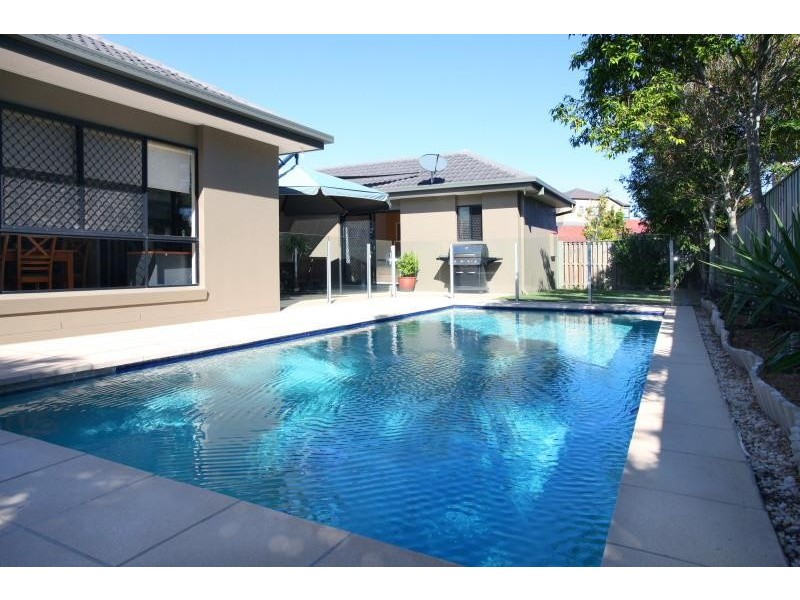 3 Morea Court, Varsity Lakes QLD 4227