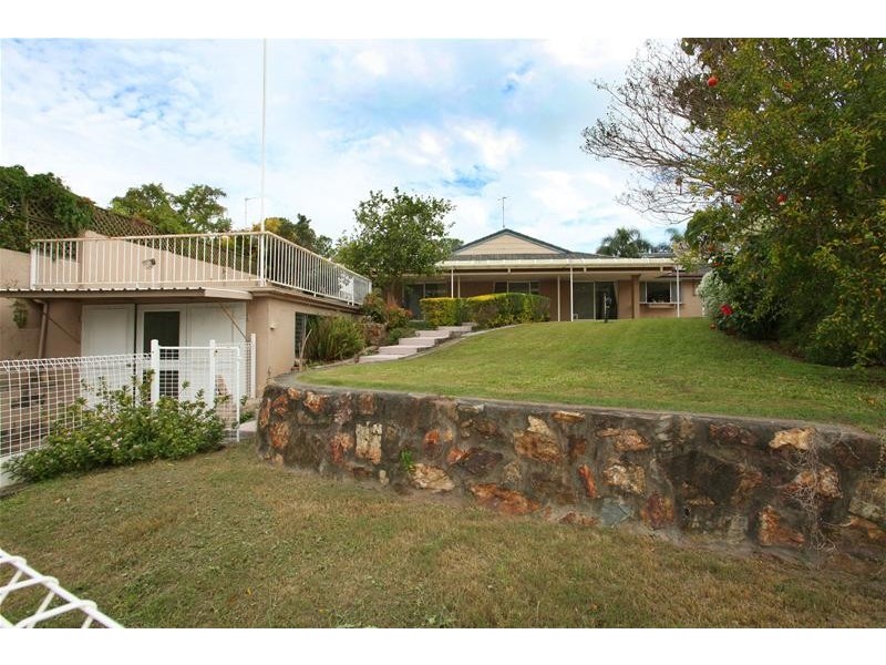 40 Cypress Drive, Broadbeach Waters QLD 4218