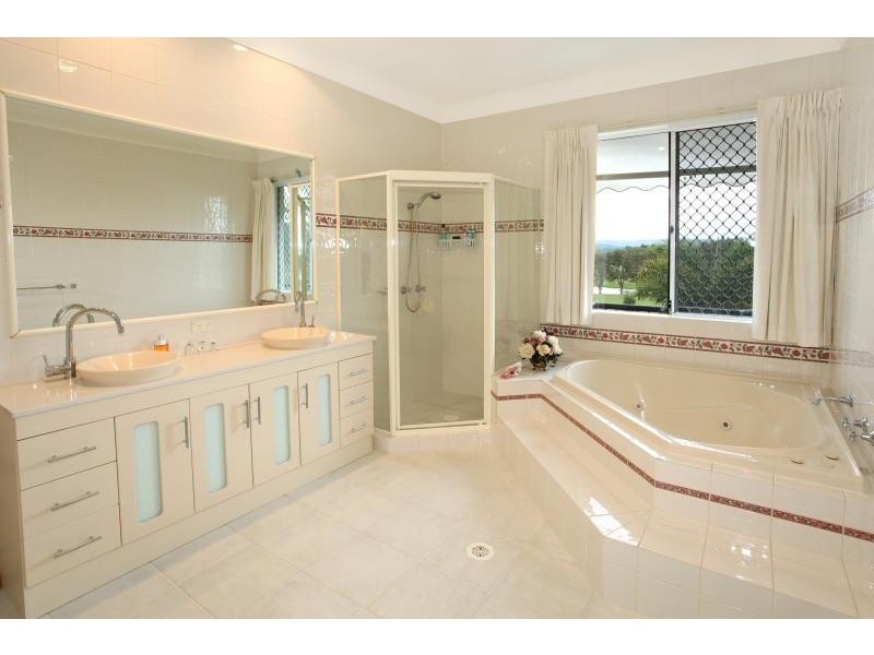 50 Concord Circuit, Robina QLD 4226