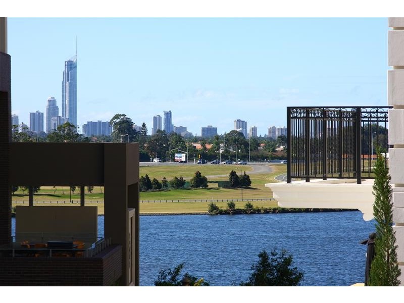 3039/3029 The Boulevard, Carrara QLD 4211