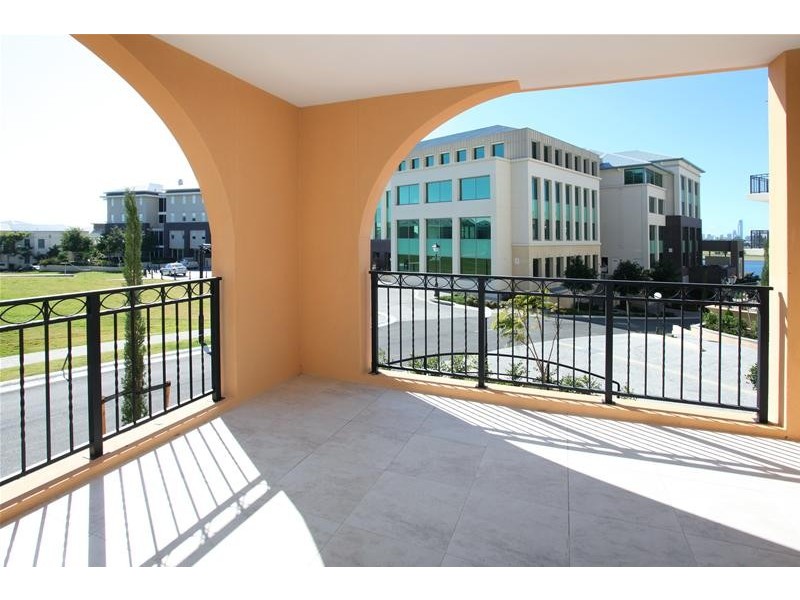 3039/3029 The Boulevard, Carrara QLD 4211