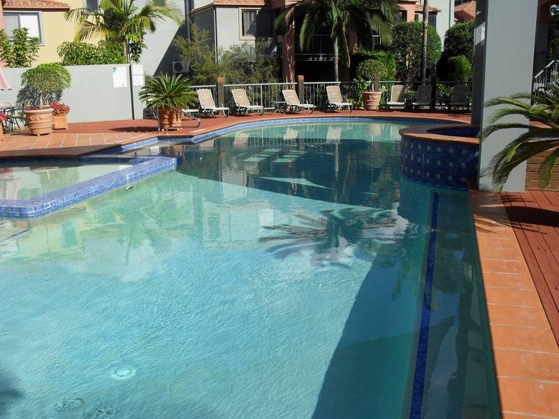 9/20 Fairway Drive, Clear Island Waters QLD 4226