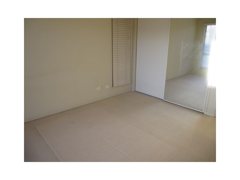 9/20 Fairway Drive, Clear Island Waters QLD 4226