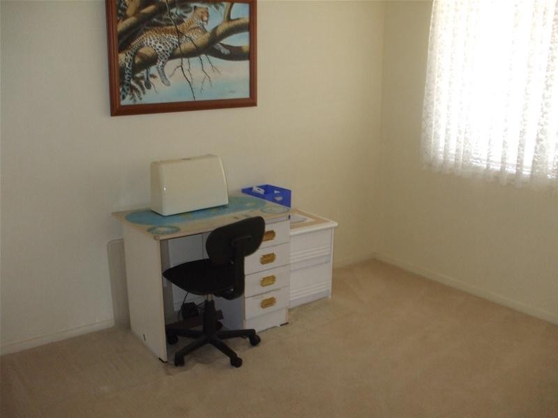 8 Intrepid Drive, Mermaid Waters QLD 4218