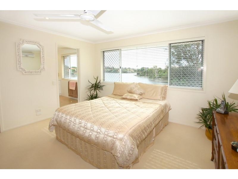 5/21 Dandenong Terrace, Robina QLD 4226