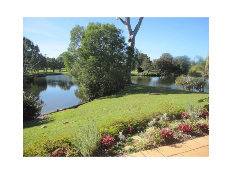 5/125 Santa Cruz Bvd, Clear Island Waters QLD 4226