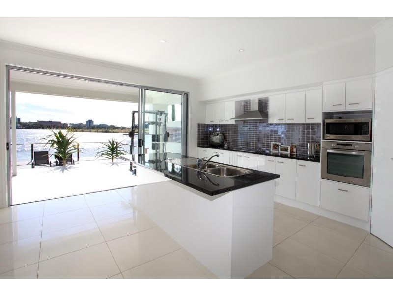 19 Northwestern Court, Varsity Lakes QLD 4227