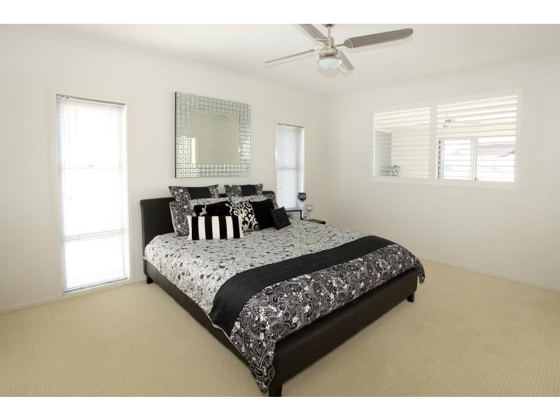 19 Northwestern Court, Varsity Lakes QLD 4227