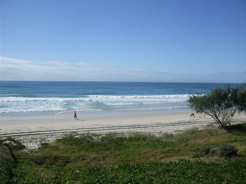 143 Nobby Parade, Miami QLD 4220