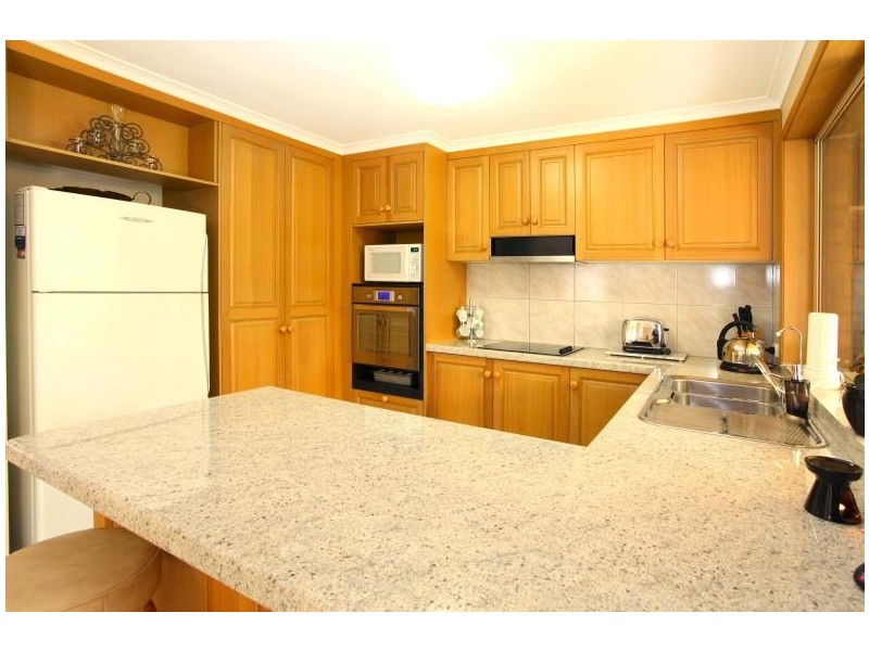 10 Oakleigh Circuit, Robina QLD 4226