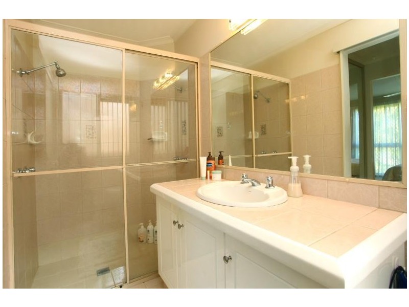 10 Oakleigh Circuit, Robina QLD 4226