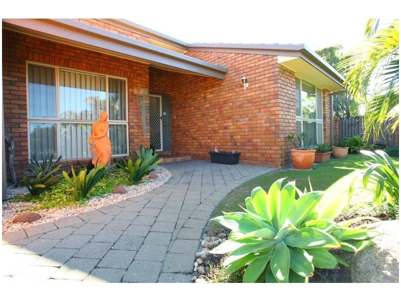 10 Oakleigh Circuit, Robina QLD 4226