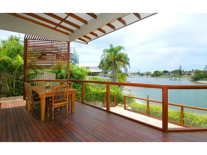 144 Rio Vista Bvd, Broadbeach Waters QLD 4218