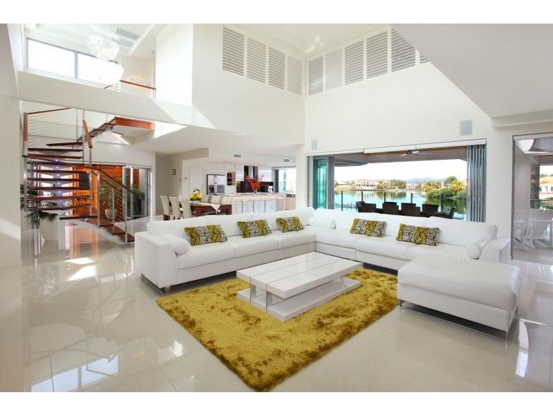 19 San Simeon Drive, Clear Island Waters QLD 4226
