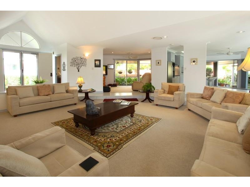 55 Fairway Drive, Clear Island Waters QLD 4226