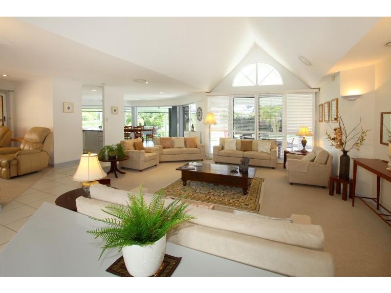 55 Fairway Drive, Clear Island Waters QLD 4226