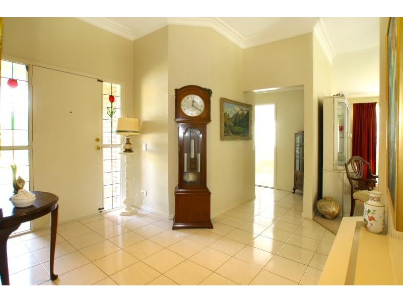 4 Ashwood Court, Robina QLD 4226