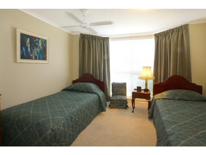 4 Ashwood Court, Robina QLD 4226