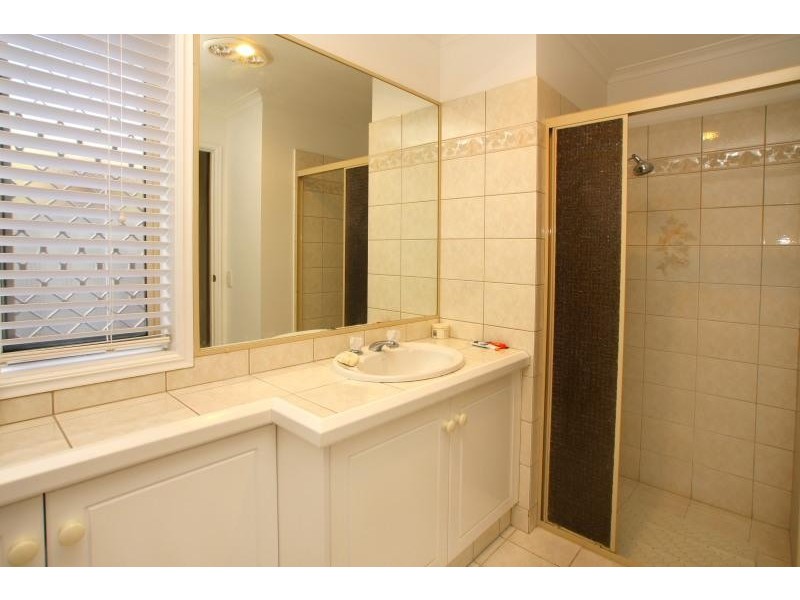 4 Ashwood Court, Robina QLD 4226