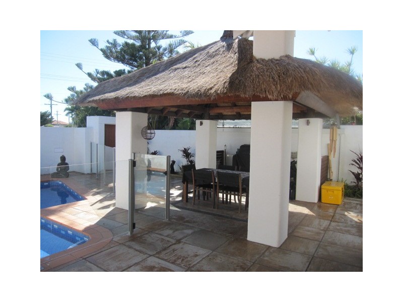 24 The Corso, Isle Of Capri QLD 4217