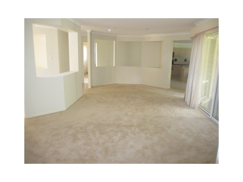 32 Olympus Drive, Robina QLD 4226