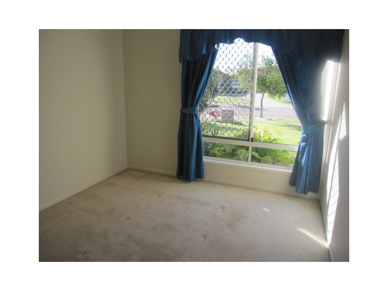 32 Olympus Drive, Robina QLD 4226