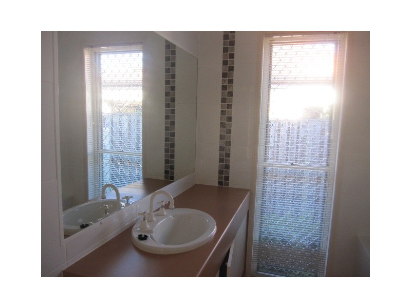 32 Olympus Drive, Robina QLD 4226