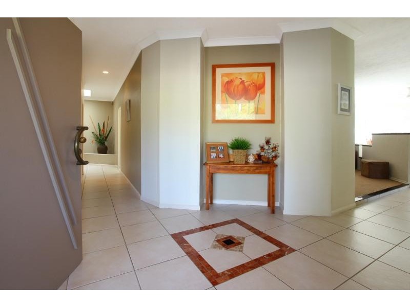 5 Northwood Close, Robina QLD 4226