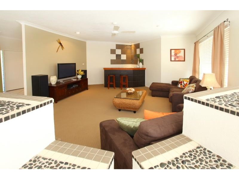 5 Northwood Close, Robina QLD 4226