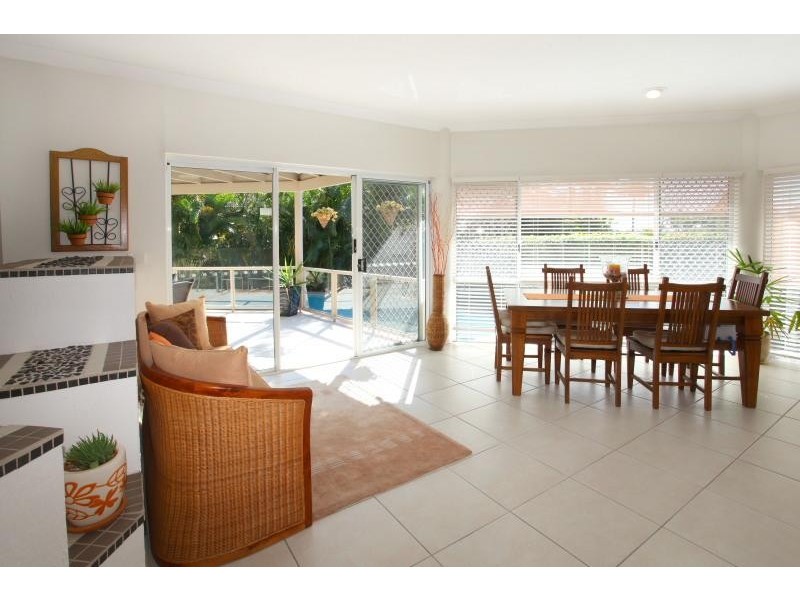 5 Northwood Close, Robina QLD 4226