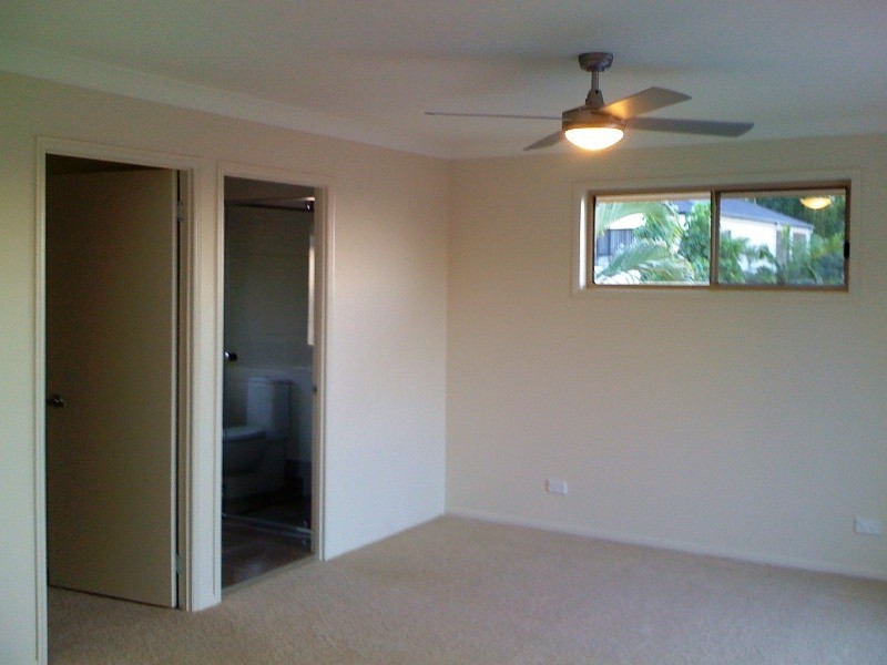 52 Armstrong Way, Highland Park QLD 4211