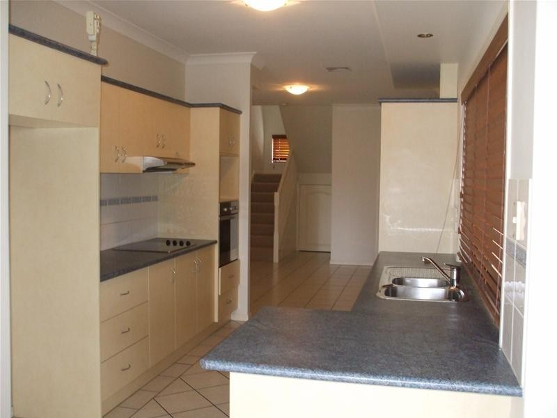 1 Tahoe Place, Varsity Lakes QLD 4227