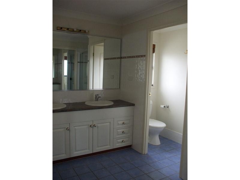 1 Tahoe Place, Varsity Lakes QLD 4227