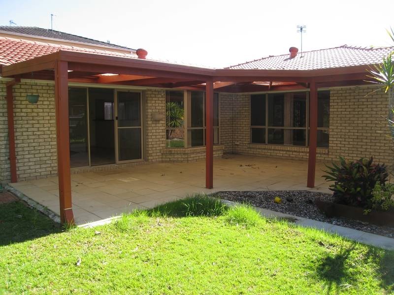 25 Outrigger Drive, Robina QLD 4226