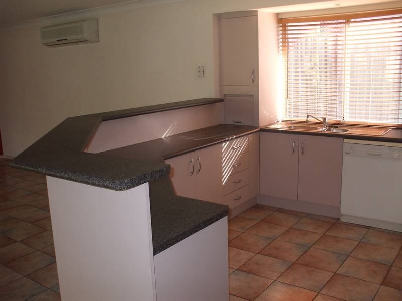25 Outrigger Drive, Robina QLD 4226