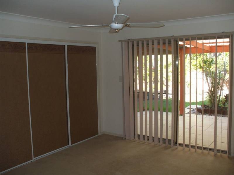 25 Outrigger Drive, Robina QLD 4226