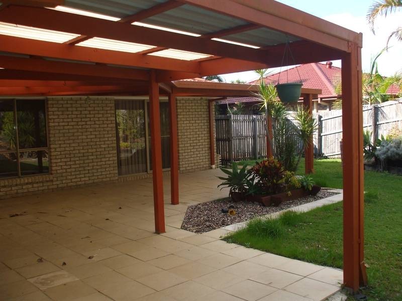 25 Outrigger Drive, Robina QLD 4226