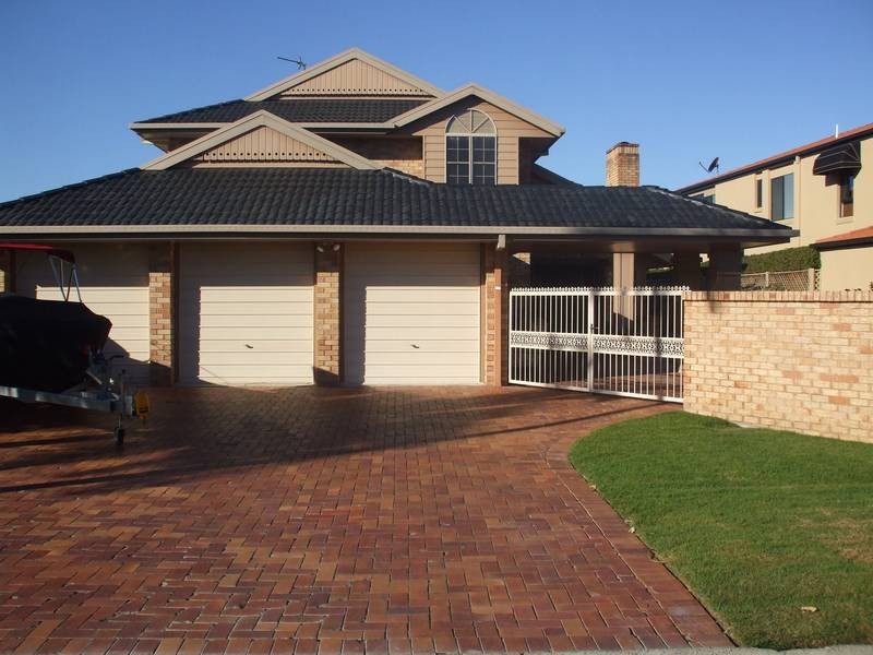 40 Witt Avenue, Carrara QLD 4211