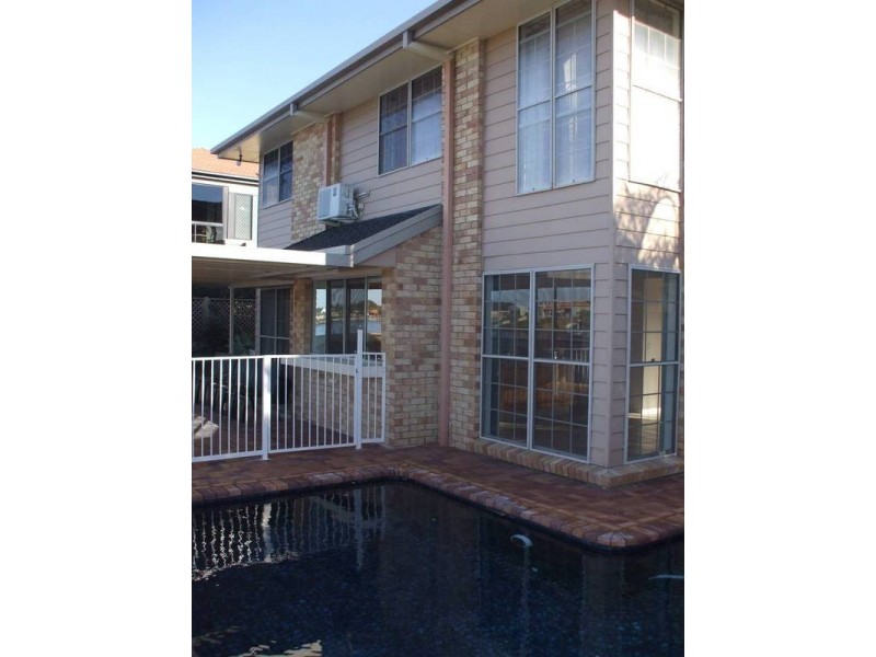 40 Witt Avenue, Carrara QLD 4211