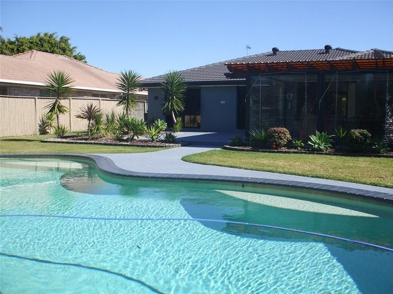 9 Port Jackson Boulevard, Clear Island Waters QLD 4226