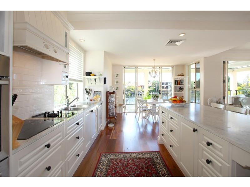 Clear Island Waters QLD 4226