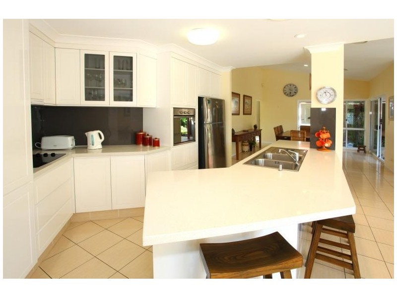 1 Kuranda Drive, Robina QLD 4226