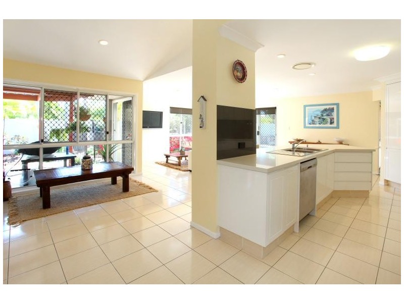 1 Kuranda Drive, Robina QLD 4226