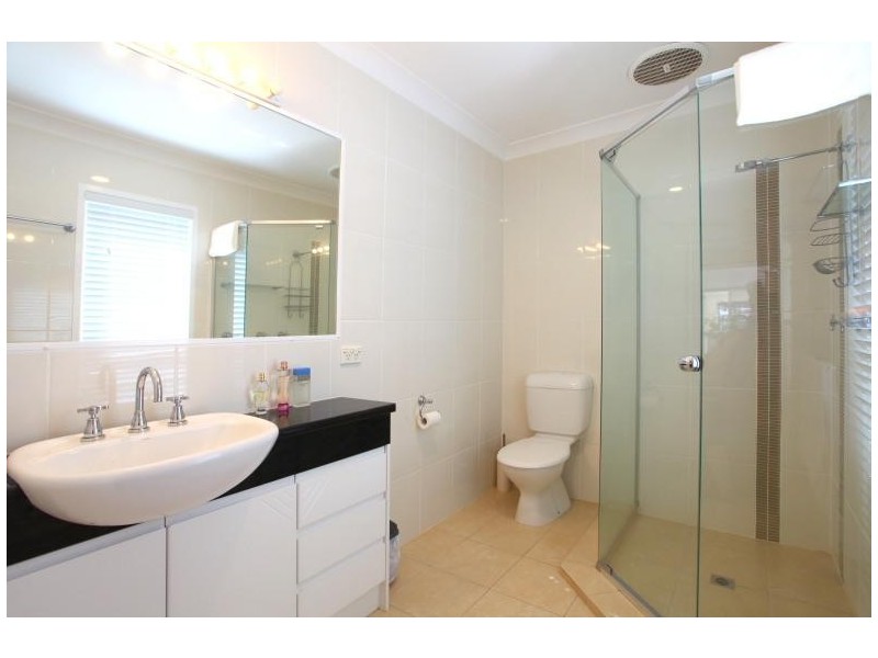 1 Kuranda Drive, Robina QLD 4226