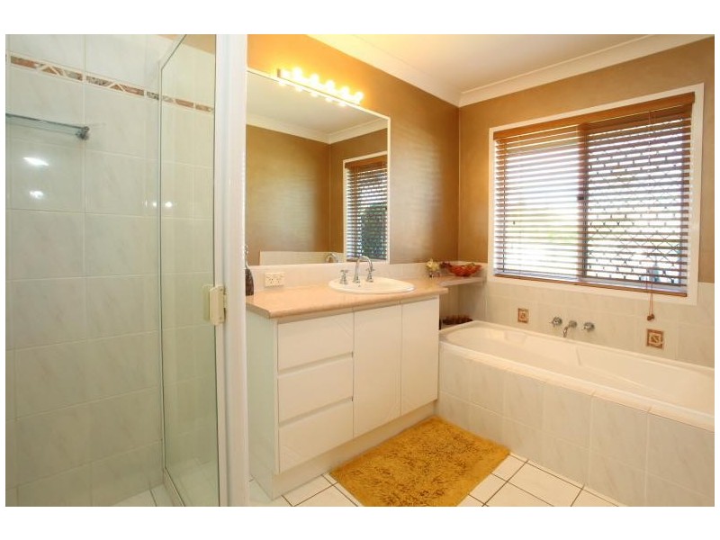 1 Kuranda Drive, Robina QLD 4226